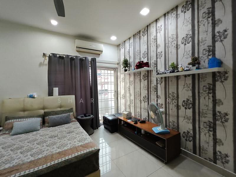 Townhouse for Sale in Jalan Ipoh (Kuala Lumpur) - Sharoan Sor - Bedroom - PropertyGuru.com.my