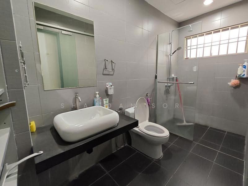 Townhouse for Sale in Jalan Ipoh (Kuala Lumpur) - Sharoan Sor - Bathroom - PropertyGuru.com.my