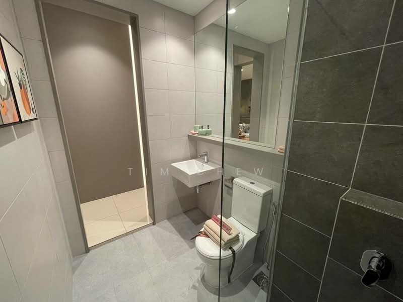 Service Residence for Sale at The Era @ Duta North - Tim Chew - Bathroom - PropertyGuru.com.my