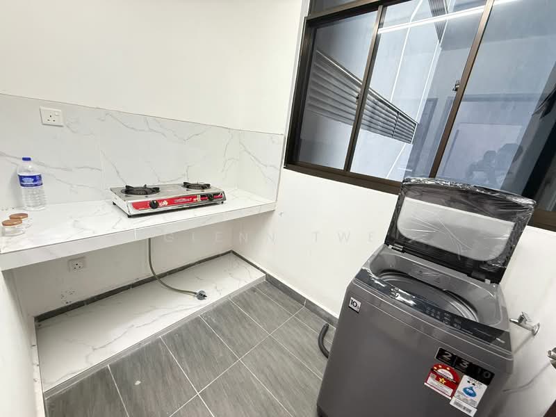 Apartment for Rent at KSL Bukit Gemilang - Glenn Twe - Kitchen - PropertyGuru.com.my
