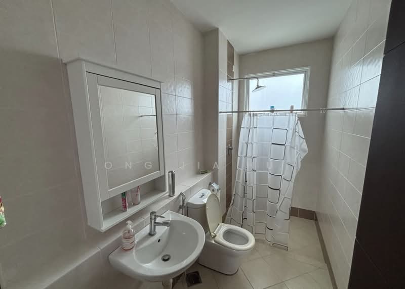 Semi-Detached House for Rent in Seremban (Negeri Sembilan) - Ong Jia Hui - Bathroom - PropertyGuru.com.my