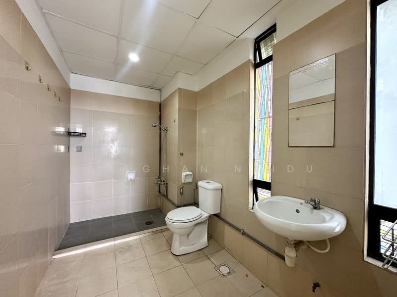 Kondominium untuk Dijual di Rivercity Condominium - Visaghan Naidu - Bathroom - PropertyGuru.com.my