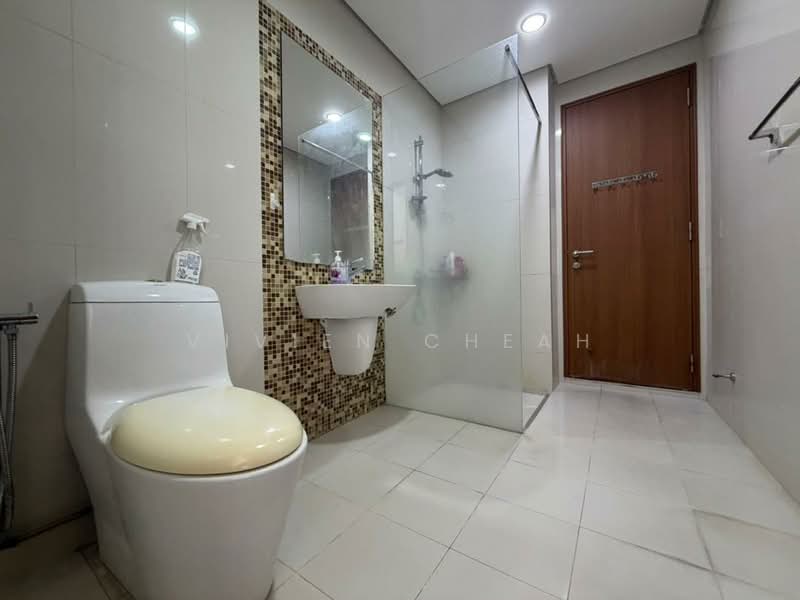 Kondominium untuk Dijual di Central Park condominium - Vivien Cheah - Bathroom - PropertyGuru.com.my