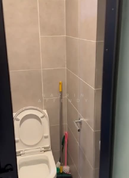 Servis Apartment untuk Disewa di Kampung Melayu Subang - Nazrin Affendy - Bathroom - PropertyGuru.com.my