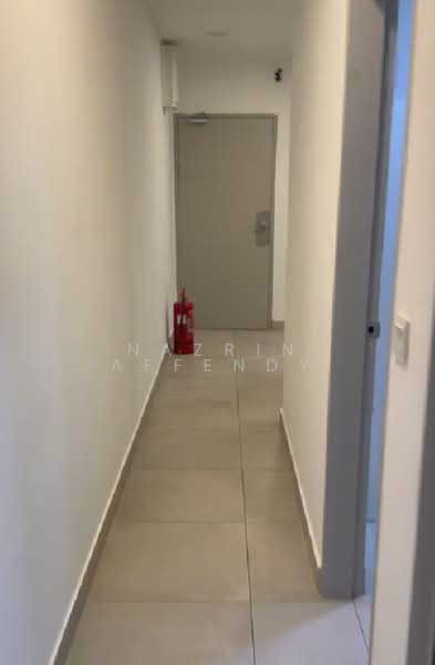Servis Apartment untuk Disewa di Kampung Melayu Subang - Nazrin Affendy - Corridor - PropertyGuru.com.my