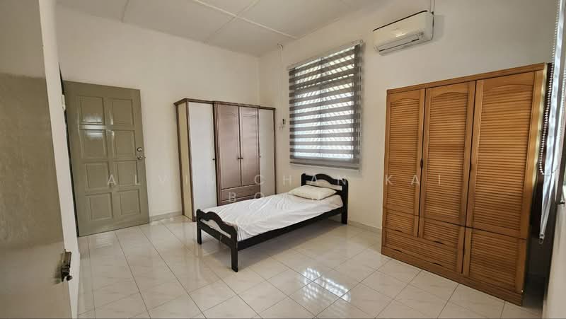 2-storey Terraced House for Sale in Taman Malim Jaya (Bachang) - Alvin Chan Kai Boon - Bedroom - PropertyGuru.com.my
