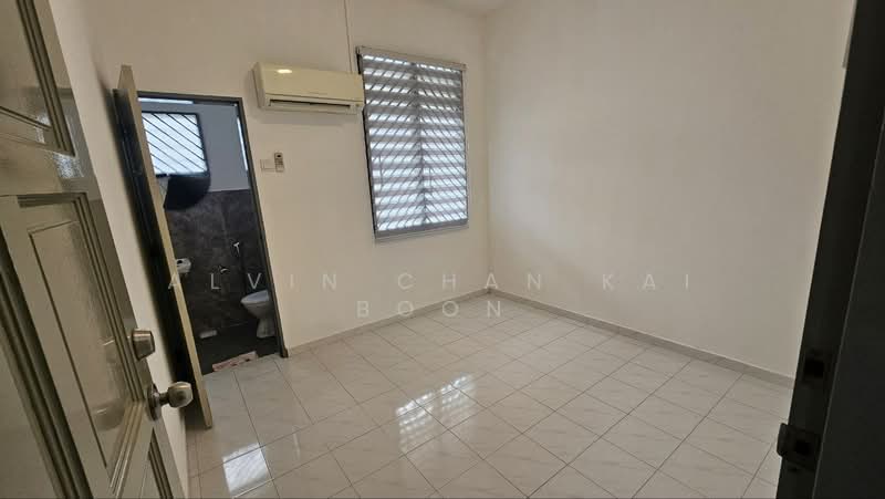2-storey Terraced House for Sale in Taman Malim Jaya (Bachang) - Alvin Chan Kai Boon - Bathroom - PropertyGuru.com.my