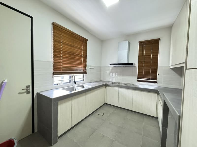 2-storey Terraced House for Sale in Denai Alam (Shah Alam) - Seri Nordin - Kitchen - PropertyGuru.com.my