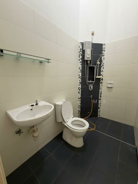 Cluster House for Rent in Bukit Indah (Iskandar Puteri (Nusajaya)) - Jessica Ma - Bathroom - PropertyGuru.com.my