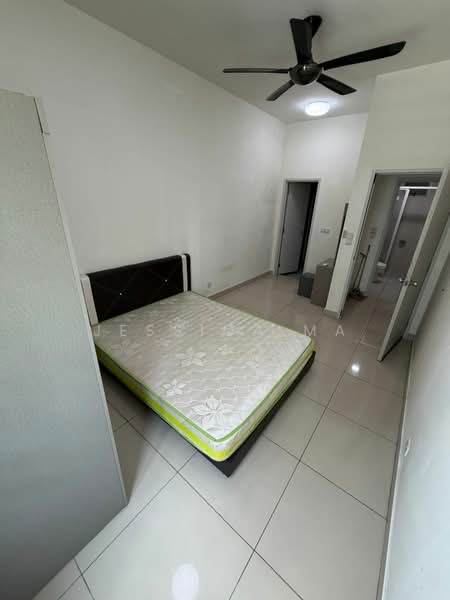Service Residence for Rent at Meridin Bayvue Serviced Apartment - Jessica Ma - Bedroom - PropertyGuru.com.my