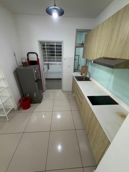 Service Residence for Rent at Meridin Bayvue Serviced Apartment - Jessica Ma - Kitchen - PropertyGuru.com.my