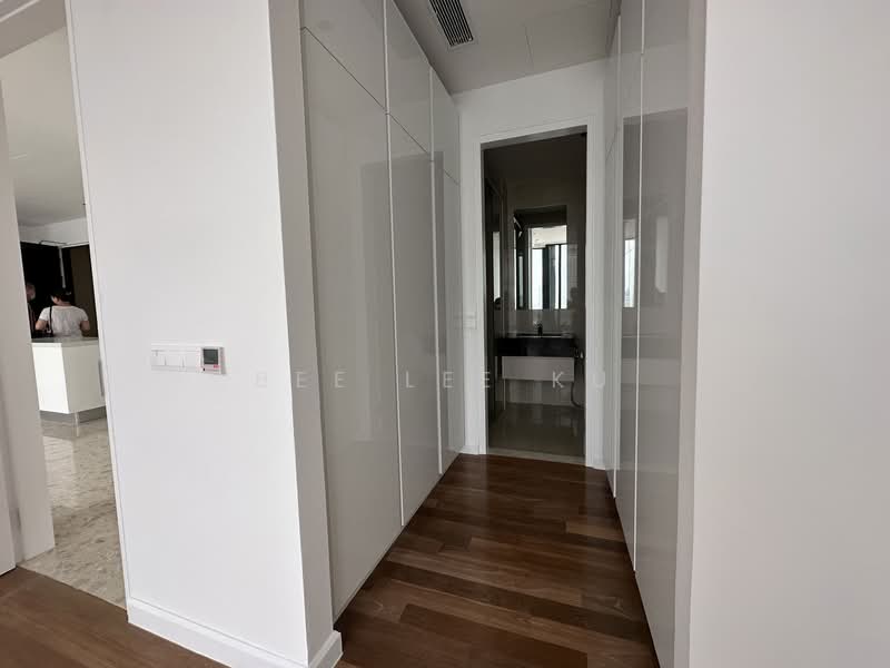 Servis Apartment untuk Dijual di Pavilion Ceylon Hill - Bee Lee Ku - Corridor - PropertyGuru.com.my