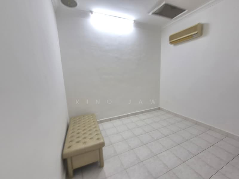 1.5-storey Terraced House for Sale in Taman Pelangi Indah (Ulu Tiram) - Kino Jaw - Interior - PropertyGuru.com.my