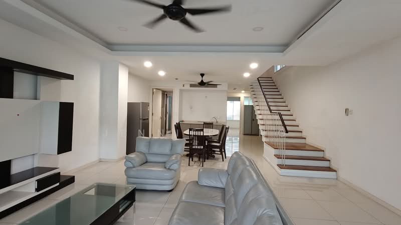 Rumah Bandar untuk Dijual di Putra Heights (Subang Jaya) - Jennifer Ng - Living Room - PropertyGuru.com.my