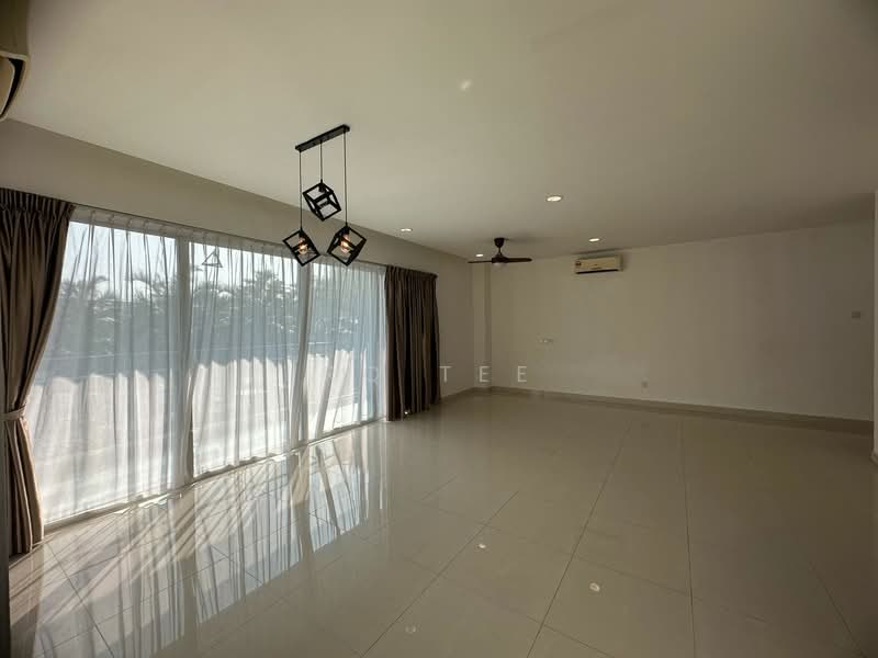 Condominium for Sale at Medini Signature - RQ Tee - Living Room - PropertyGuru.com.my