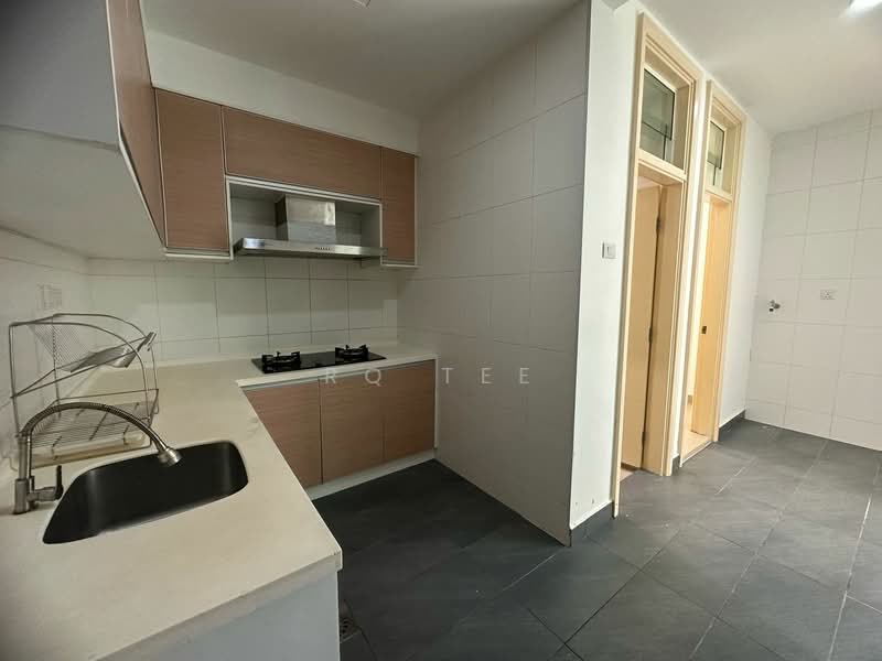Condominium for Sale at Medini Signature - RQ Tee - Kitchen - PropertyGuru.com.my