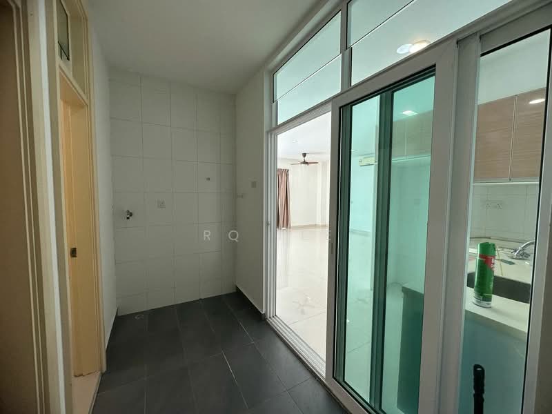 Condominium for Sale at Medini Signature - RQ Tee - Living Room - PropertyGuru.com.my