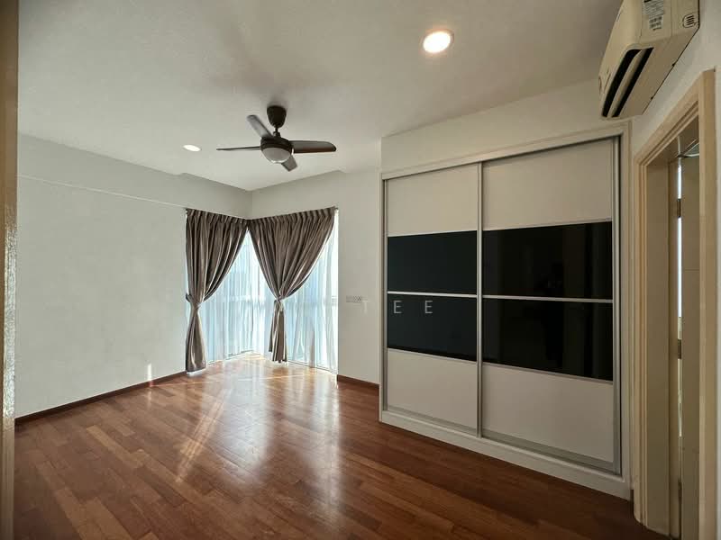 Condominium for Sale at Medini Signature - RQ Tee - Bedroom - PropertyGuru.com.my