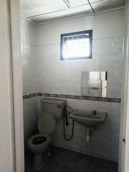 Terraced House for Rent in Johor Bahru (Johor) - Steve Seah - Bathroom - PropertyGuru.com.my