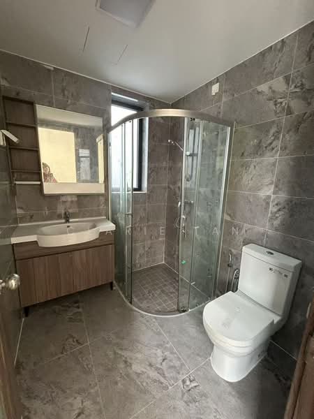 Cluster House for Rent in Forest City (Gelang Patah) - Clarie Tan - Bathroom - PropertyGuru.com.my