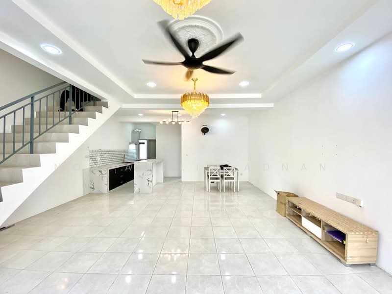 2-storey Terraced House for Sale in Semenyih (Selangor) - Nor Azdlin Adnan - Living Room - PropertyGuru.com.my