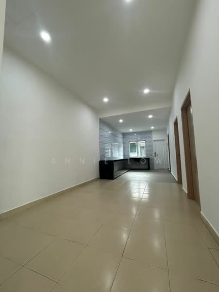 1-storey Terraced House for Sale in Taman Nusa Bestari (Iskandar Puteri (Nusajaya)) - Annie Low - Corridor - PropertyGuru.com.my