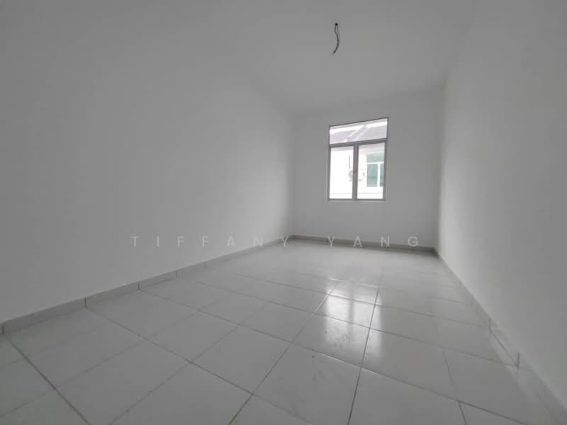 2-storey Terraced House for Sale in Taman Kundang Jaya (Rawang) - Tiffany Yang - Bedroom - PropertyGuru.com.my