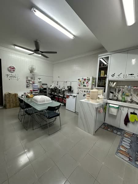 Cluster House for Sale in Taman Putra Perdana (Puchong) - Leon Lim - Kitchen - PropertyGuru.com.my