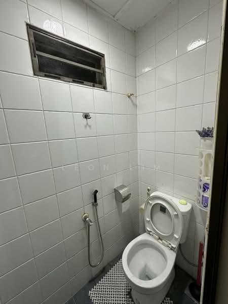 Cluster House for Sale in Taman Putra Perdana (Puchong) - Leon Lim - Bathroom - PropertyGuru.com.my