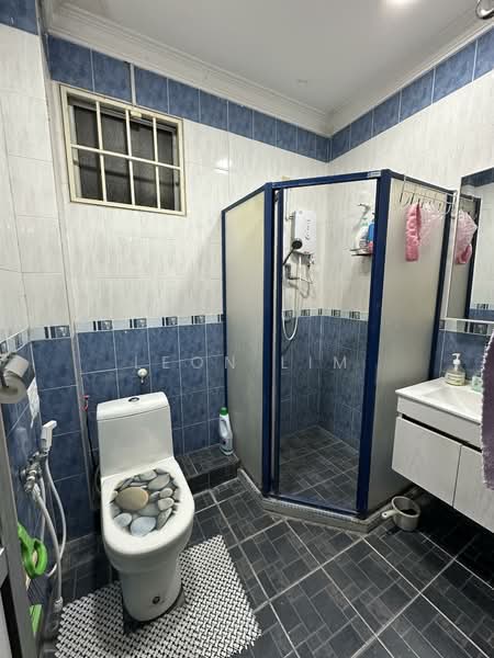 Cluster House for Sale in Taman Putra Perdana (Puchong) - Leon Lim - Bathroom - PropertyGuru.com.my