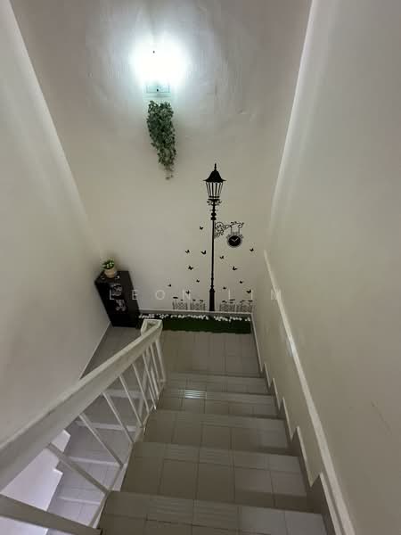 Cluster House for Sale in Taman Putra Perdana (Puchong) - Leon Lim - Corridor - PropertyGuru.com.my