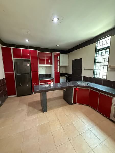 2.5-storey Terraced House for Sale in Kota Warisan (Sepang) - Kevin Chong - Kitchen - PropertyGuru.com.my