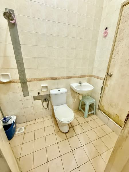 2.5-storey Terraced House for Sale in Kota Warisan (Sepang) - Kevin Chong - Bathroom - PropertyGuru.com.my