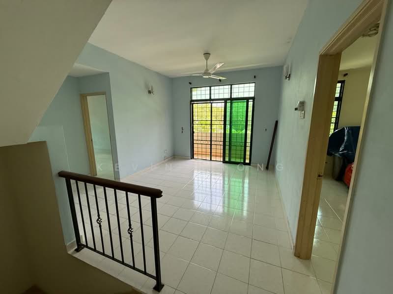 2.5-storey Terraced House for Sale in Kota Warisan (Sepang) - Kevin Chong - Living Room - PropertyGuru.com.my