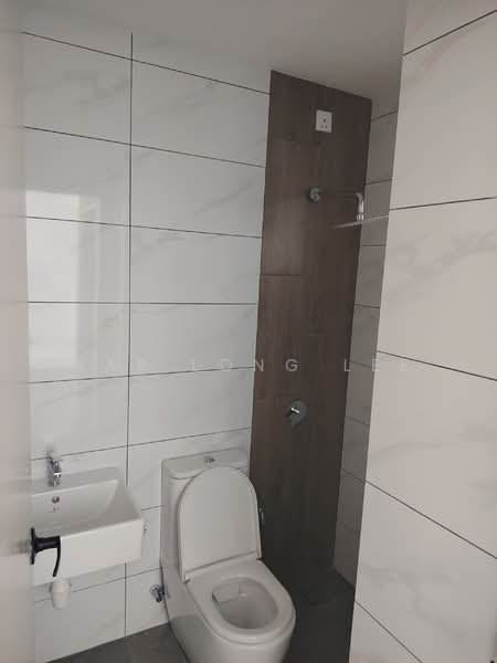 Service Residence for Sale at Piccadilly - Kar Long Lee - Bathroom - PropertyGuru.com.my