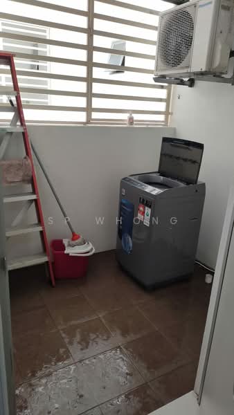 Kondominium untuk Disewa di Kelisa Residence - SP Whong - Balcony - PropertyGuru.com.my