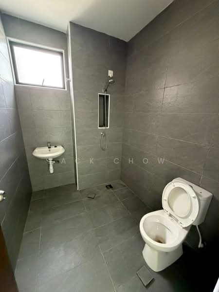 Rumah Teres 2 Tingkat untuk Dijual di Mutiara Rini (Skudai) - Zack Chow - Bathroom - PropertyGuru.com.my
