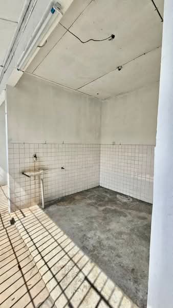 Shop for Sale in Taman Tasek (Johor Bahru) - Marcus Loh - Interior - PropertyGuru.com.my
