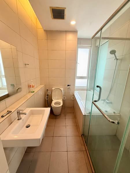 Servis Apartment untuk Disewa di The Octagon - Angielina Chooi - Bathroom - PropertyGuru.com.my