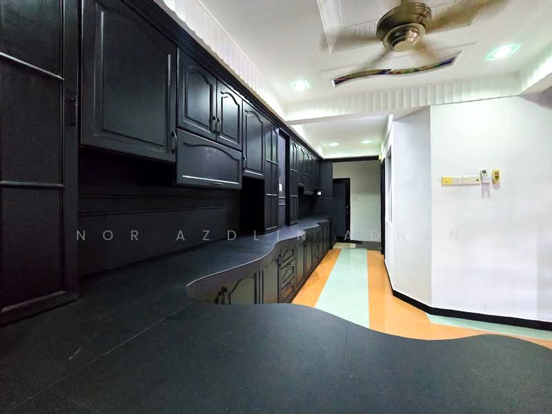 Bungalow for Sale in Bandar Seri Putra (Bangi) - Nor Azdlin Adnan - Kitchen - PropertyGuru.com.my
