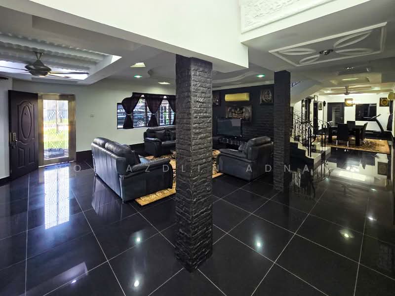 Bungalow for Sale in Bandar Seri Putra (Bangi) - Nor Azdlin Adnan - Living Room - PropertyGuru.com.my