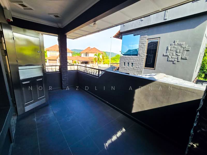 Bungalow for Sale in Bandar Seri Putra (Bangi) - Nor Azdlin Adnan - Balcony - PropertyGuru.com.my