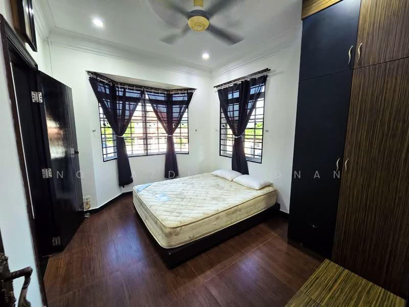 Bungalow for Sale in Bandar Seri Putra (Bangi) - Nor Azdlin Adnan - Bedroom - PropertyGuru.com.my