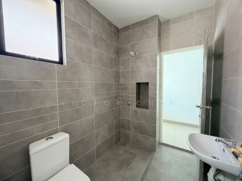 2-storey Terraced House for Sale in Johor Bahru (Johor) - Victor Chia - Bathroom - PropertyGuru.com.my