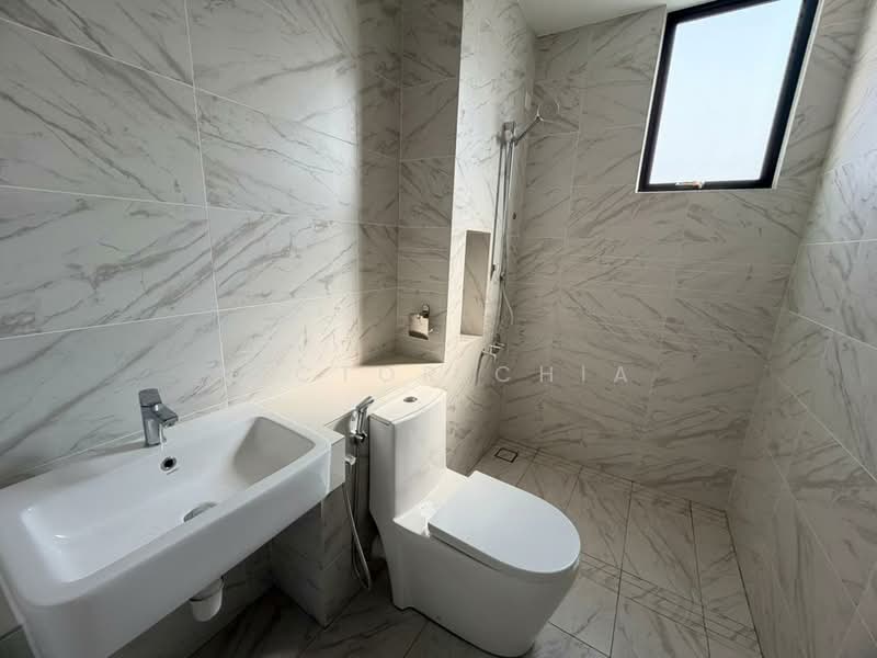2-storey Terraced House for Sale in Johor Bahru (Johor) - Victor Chia - Bathroom - PropertyGuru.com.my