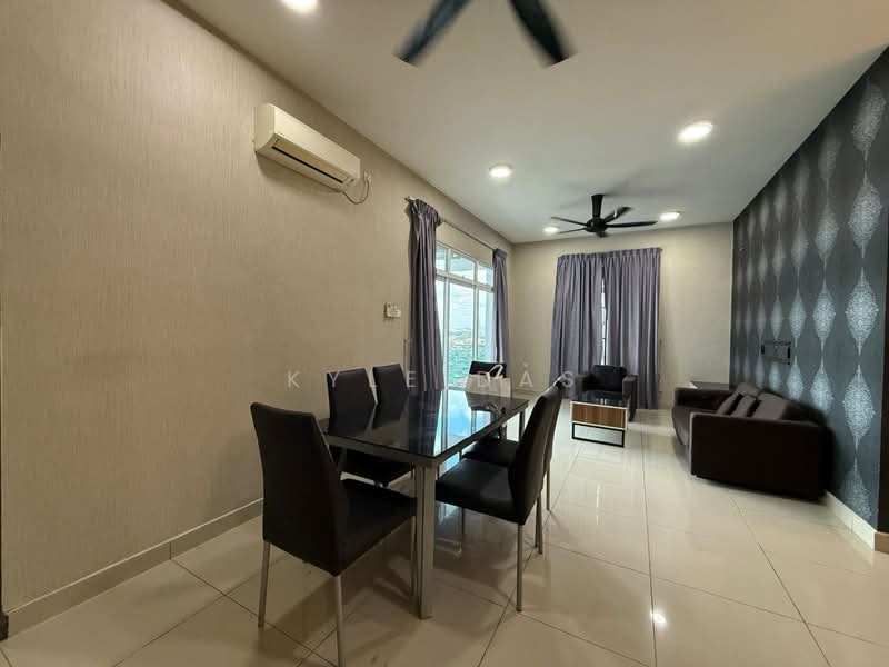Kondominium untuk Dijual di M Condominium @ Larkin - Kyle Das - Living Room - PropertyGuru.com.my