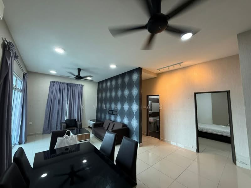 Kondominium untuk Dijual di M Condominium @ Larkin - Kyle Das - Living Room - PropertyGuru.com.my