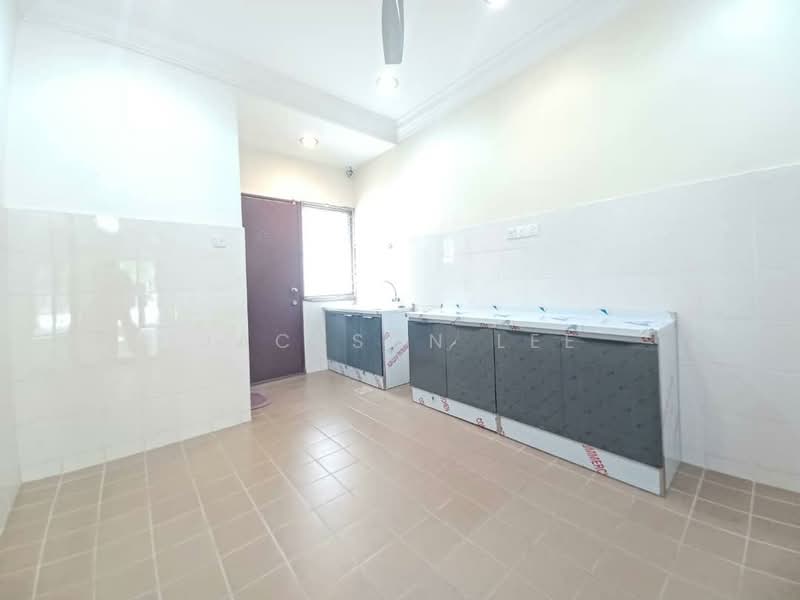 2-storey Terraced House for Rent in Bandar Bukit Raja (Klang) - Jackson Lee - Kitchen - PropertyGuru.com.my