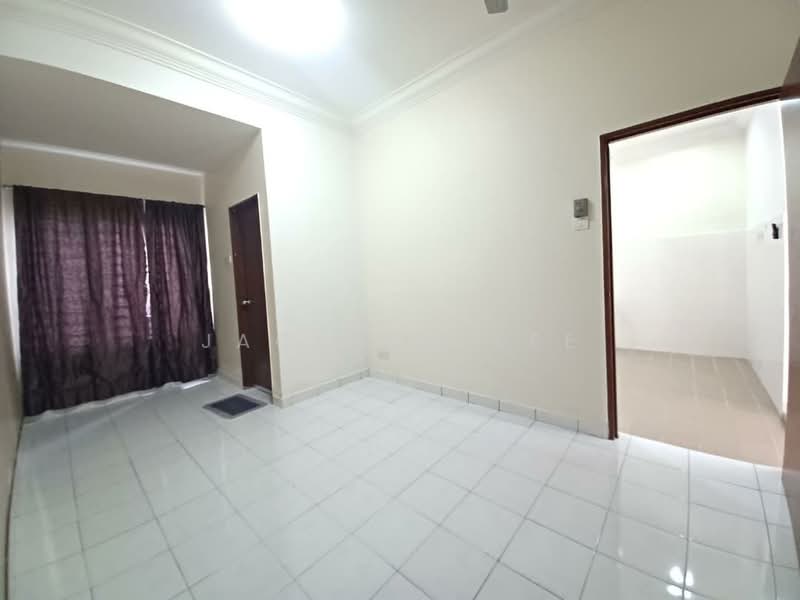 2-storey Terraced House for Rent in Bandar Bukit Raja (Klang) - Jackson Lee - Living Room - PropertyGuru.com.my
