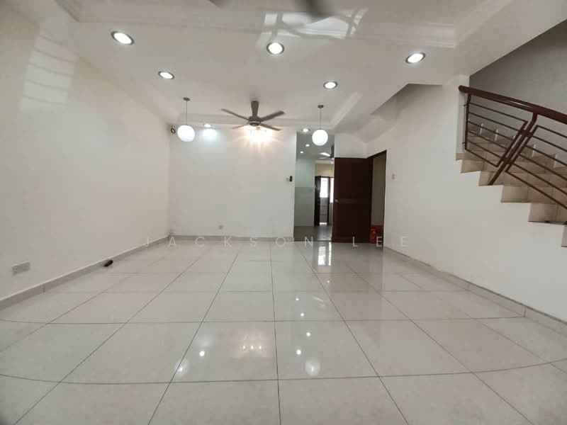 2-storey Terraced House for Rent in Bandar Bukit Raja (Klang) - Jackson Lee - Living Room - PropertyGuru.com.my